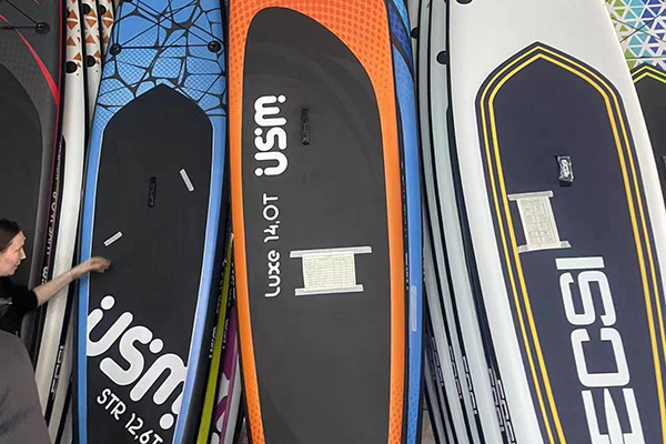 Surfing boat scheme